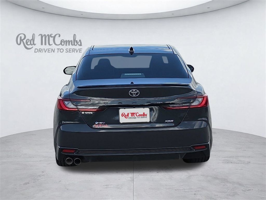 Used 2025 Toyota Camry XSE FWD image 4