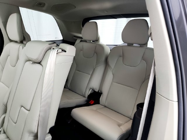 Certified 2024 Volvo XC90 B6 Plus w/ Protection Package Premier AWD/4WD image 31