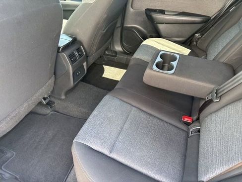 Used 2023 Nissan Rogue SV FWD image 28