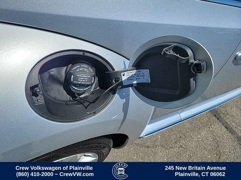 Used 2015 Volkswagen Beetle 1.8T FWD image 31