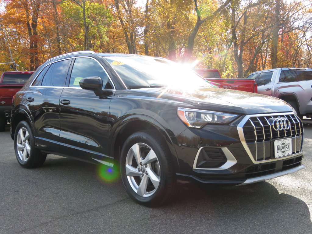Used 2020 Audi Q3 2.0T Premium AWD/4WD image 3