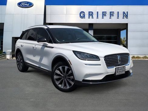 Used 2022 Lincoln Corsair Reserve w/ Elements Package FWD image 2