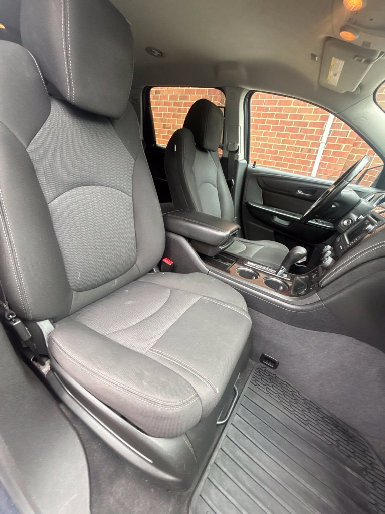 Used 2015 Chevrolet Traverse LT w/ Style and Technology Package AWD/4WD image 21