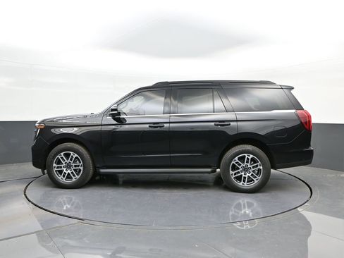 New 2025 Ford Expedition Active image 22