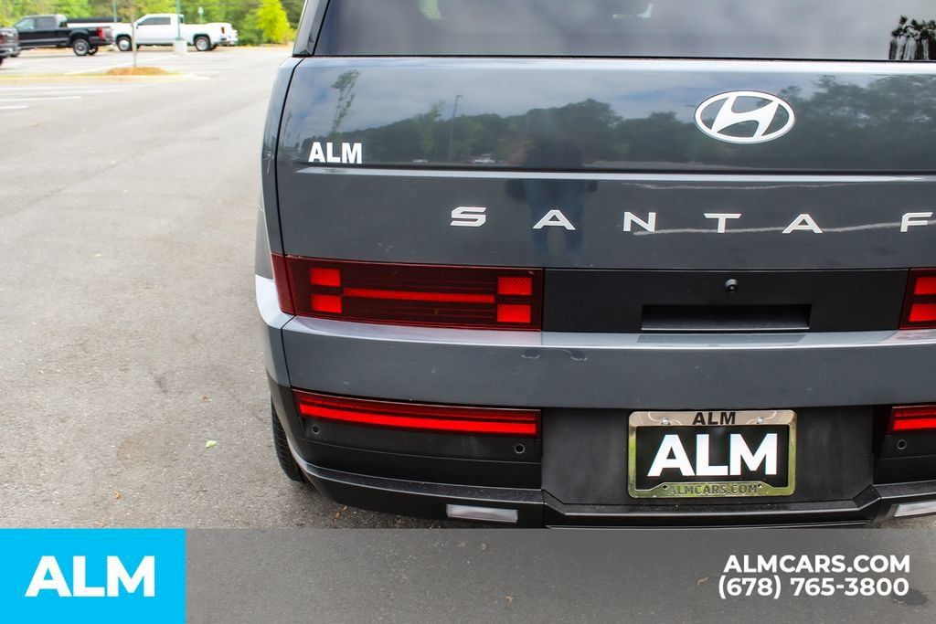 Used 2026 Hyundai Santa Fe SEL FWD image 12
