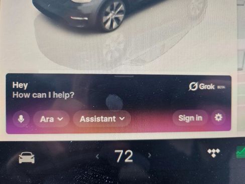 Used 2023 Tesla Model Y Long Range image 46