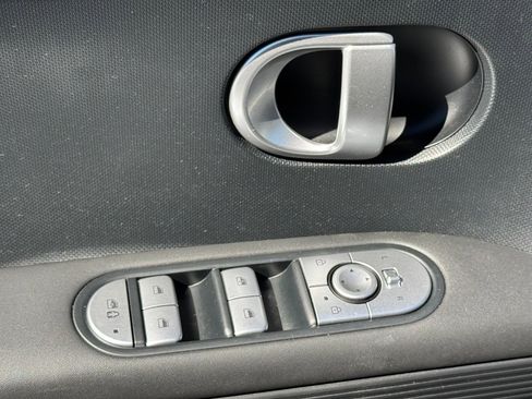 Used 2024 Hyundai Ioniq 5 SE image 29