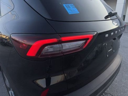 Used 2025 Ford Escape ST-Line image 18