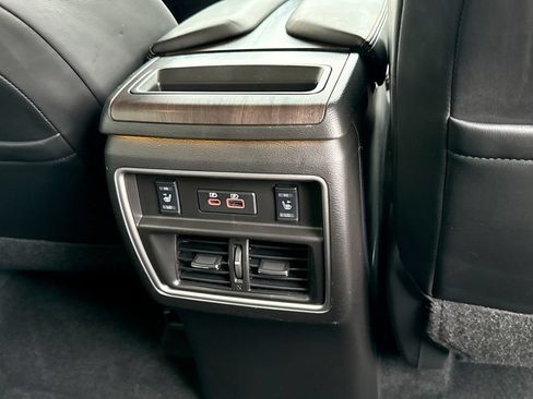 Used 2023 Nissan Murano Platinum w/ Cargo Package FWD image 18