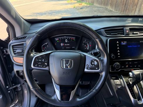 Used 2020 Honda CR-V Touring image 18