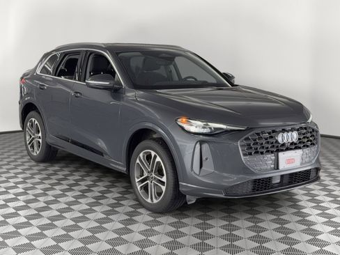 Used 2025 Audi Q5 Premium w/ Convenience Package AWD/4WD image 7