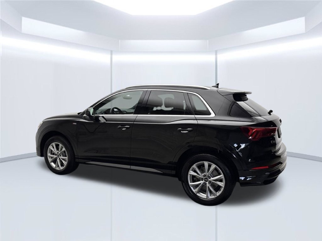 Used 2022 Audi Q3 2.0T Premium Plus w/ Premium Plus Package AWD/4WD image 4