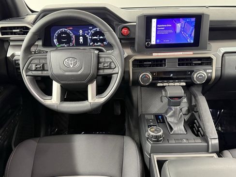 Used 2025 Toyota Tacoma TRD Off-Road image 31