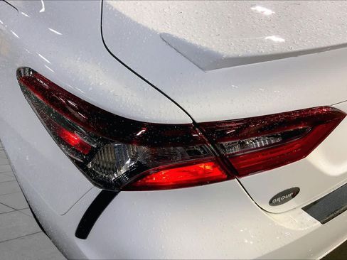 Used 2023 Toyota Camry SE AWD/4WD image 29