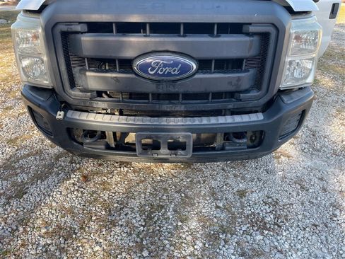 Used 2015 Ford F250 XL w/ Power Equipment Group image 23