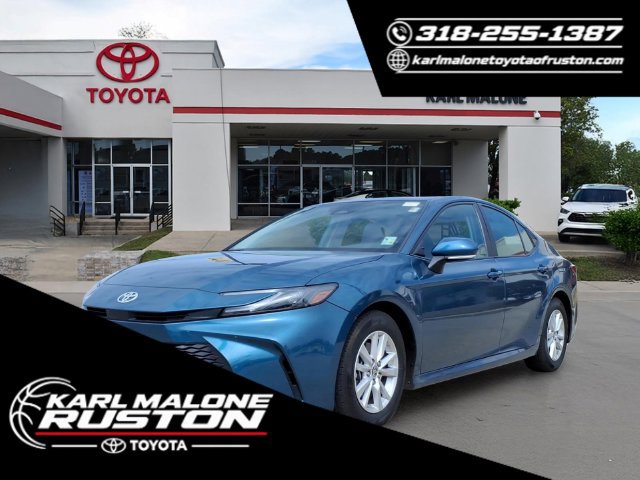 Used 2025 Toyota Camry LE w/ Convenience Package FWD image 1