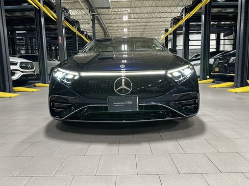 Certified 2023 Mercedes-Benz EQS 580 4MATIC Sedan image 8