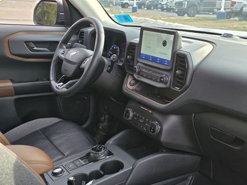 Used 2023 Ford Bronco Sport Outer Banks w/ Tech Package image 18