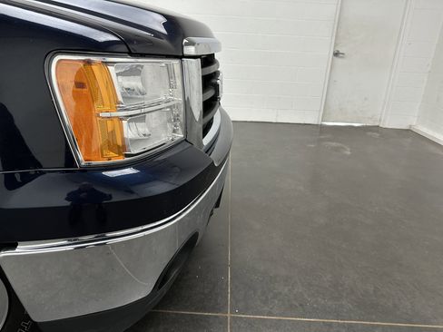 Used 2008 GMC Sierra 1500 W/T w/ Work Truck Preferred Package image 2