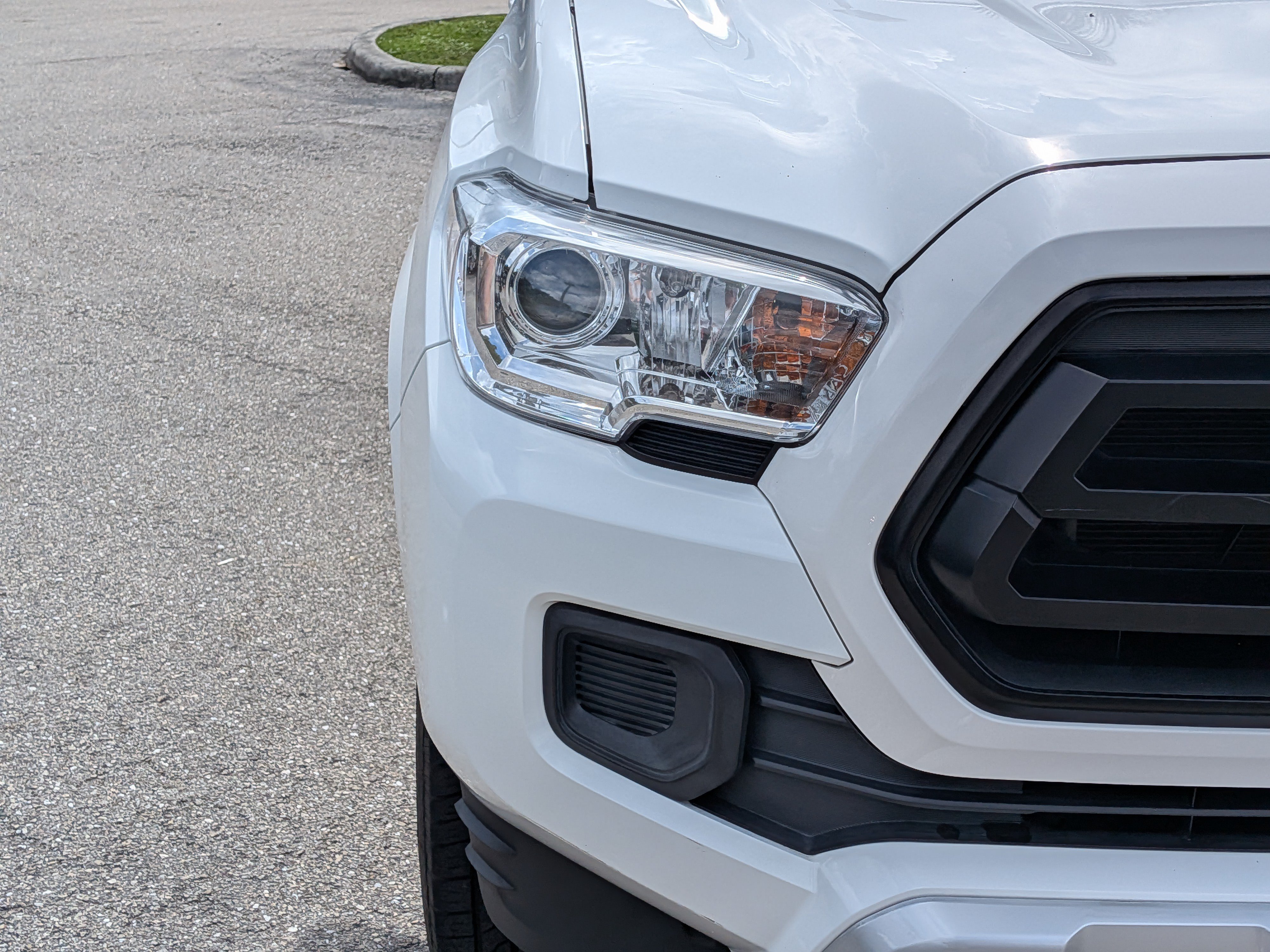 Used 2023 Toyota Tacoma SR AWD/4WD image 10