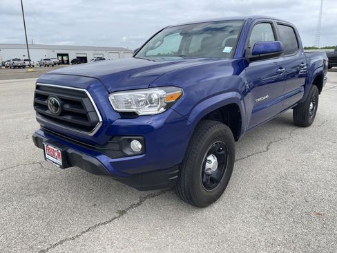 Used 2022 Toyota Tacoma SR5 RWD image 8