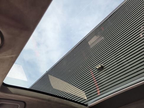 New 2026 Porsche Cayenne GTS image 40