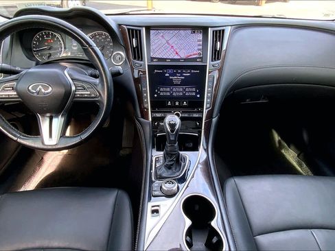 Used 2019 INFINITI Q50 Luxe w/ Essential Package (3.0T Luxe) image 16