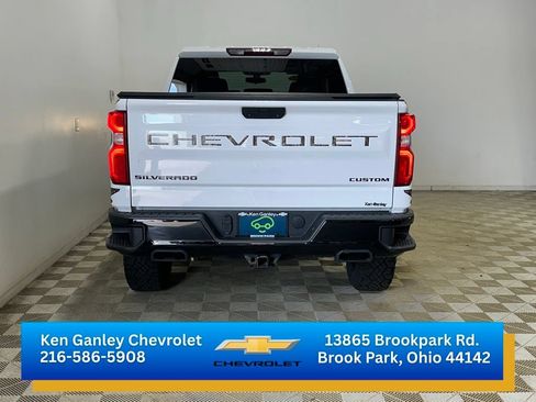 Certified 2021 Chevrolet Silverado 1500 Custom Trail Boss w/ Realtree Special Edition AWD/4WD image 5
