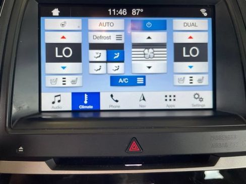 Used 2018 Ford Taurus Limited w/ Driver Assist Package FWD image 33