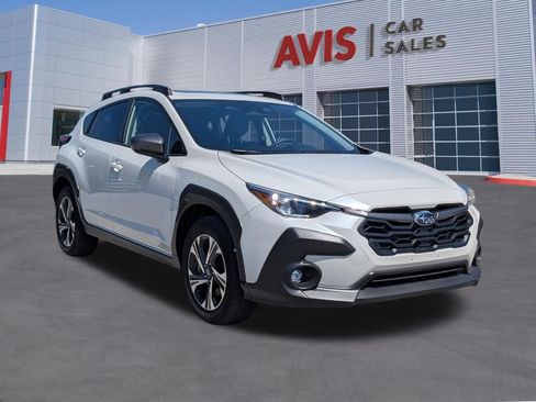 Used 2025 Subaru Crosstrek 2.5i Premium AWD/4WD image 3