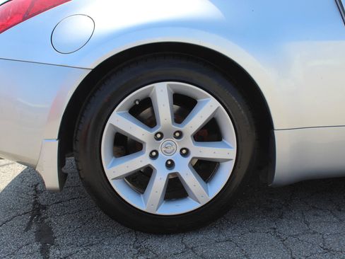 Used 2004 Nissan 350Z Touring image 19