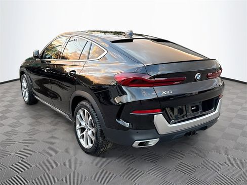 Used 2021 BMW X6 xDrive40i w/ Premium Package 2 image 8