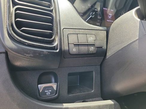 Used 2026 RAM ProMaster 2500 w/ Convenience Group FWD image 25