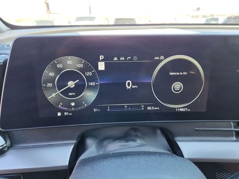 Used 2023 Kia Sportage SX image 9