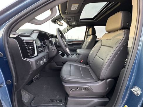 Used 2025 GMC Sierra 1500 Denali w/ Denali Reserve Package image 2