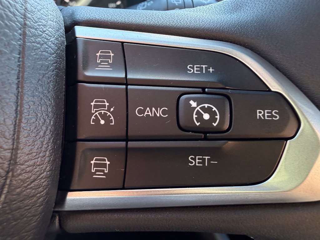 Used 2024 Jeep Compass Limited AWD/4WD image 17