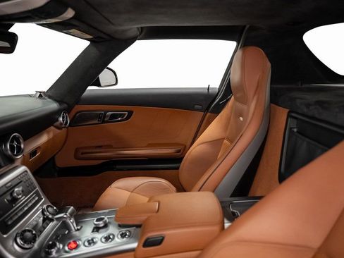 Used 2011 Mercedes-Benz SLS AMG Coupe image 57