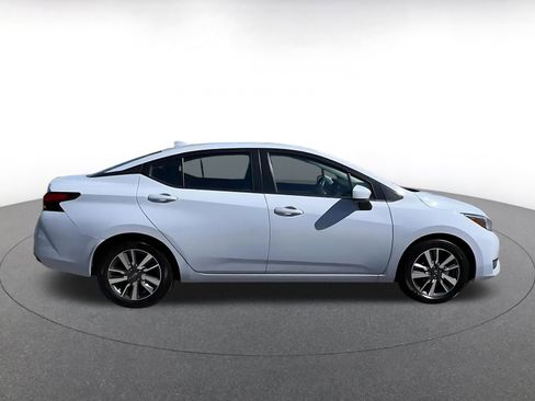 Used 2025 Nissan Versa SV image 16