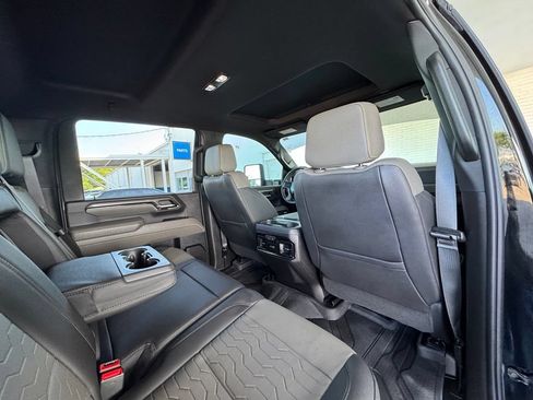Used 2024 Chevrolet Silverado 2500 ZR2 w/ Technology Package AWD/4WD image 26