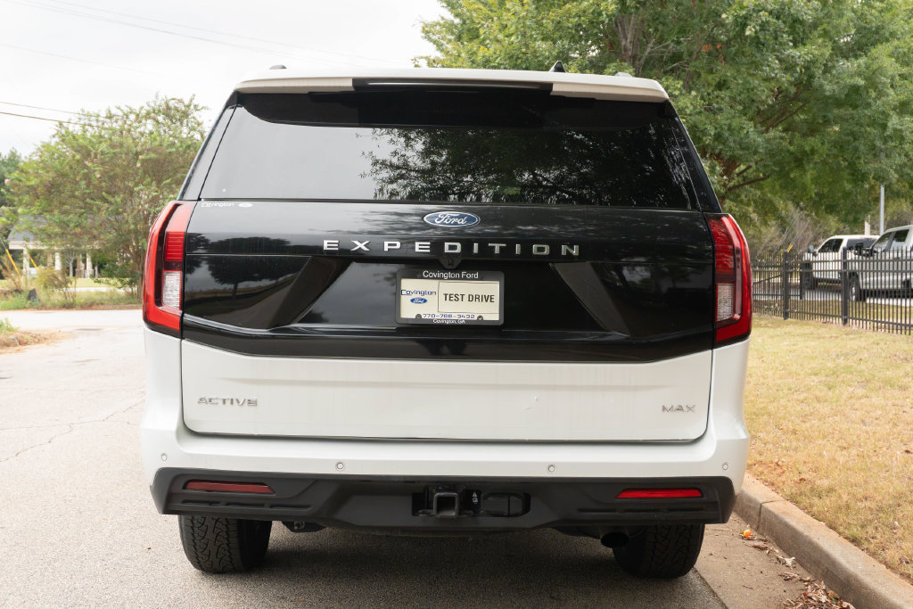 Used 2025 Ford Expedition Max Active RWD image 8