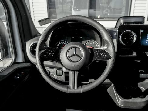 Used 2026 Mercedes-Benz Sprinter 2500 image 16