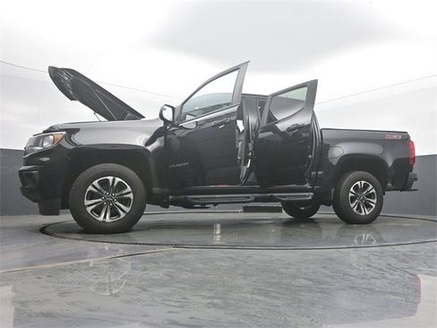 Used 2021 Chevrolet Colorado Z71 w/ LPO, Tonneau and Step Package image 59