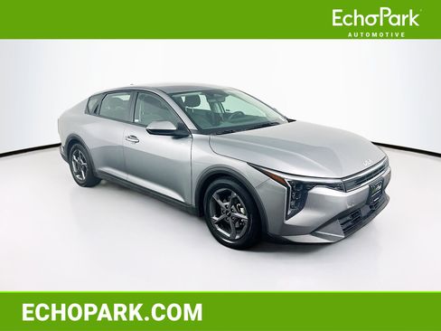 Used 2025 Kia K4 FWD image 1