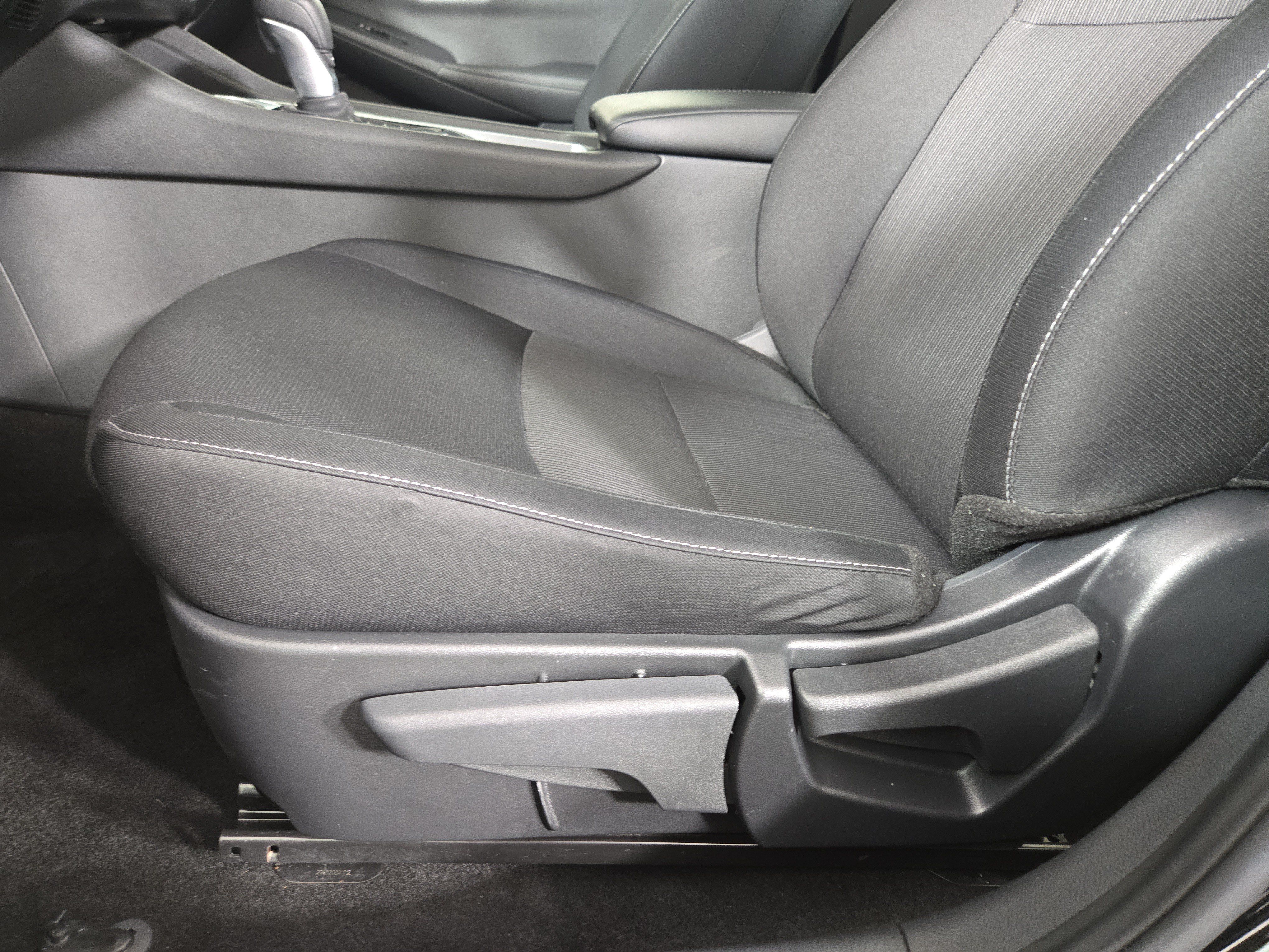Used 2024 Nissan Sentra SV w/ All-Weather Package FWD image 30
