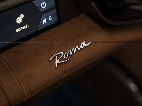 Used 2023 Ferrari Roma RWD image 41