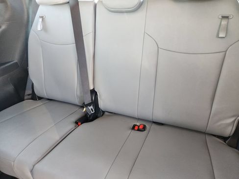Certified 2026 Toyota Sienna XLE FWD image 27