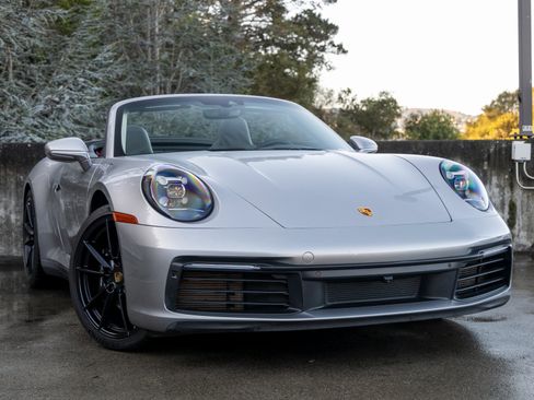 Certified 2021 Porsche 911 Carrera S image 9