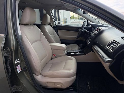 Used 2017 Subaru Outback 3.6R Limited AWD/4WD image 22