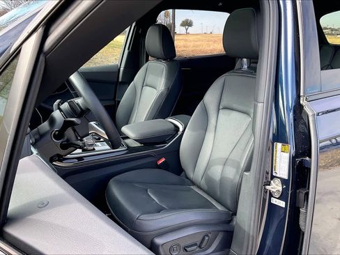 Used 2025 Audi Q7 Premium Plus image 8