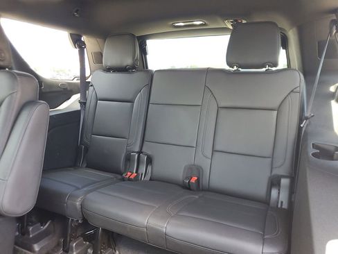 Used 2021 Chevrolet Tahoe Z71 w/ Z71 Signature Package AWD/4WD image 8